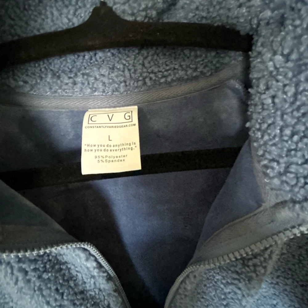 Constantly Varied Gear Light blue Fleece Jacket - Picture 4 of 6